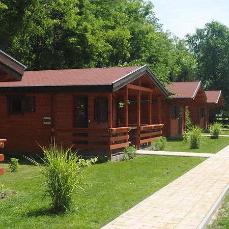 Villa Hedi Vendeghaz Dunakiliti Exterior foto