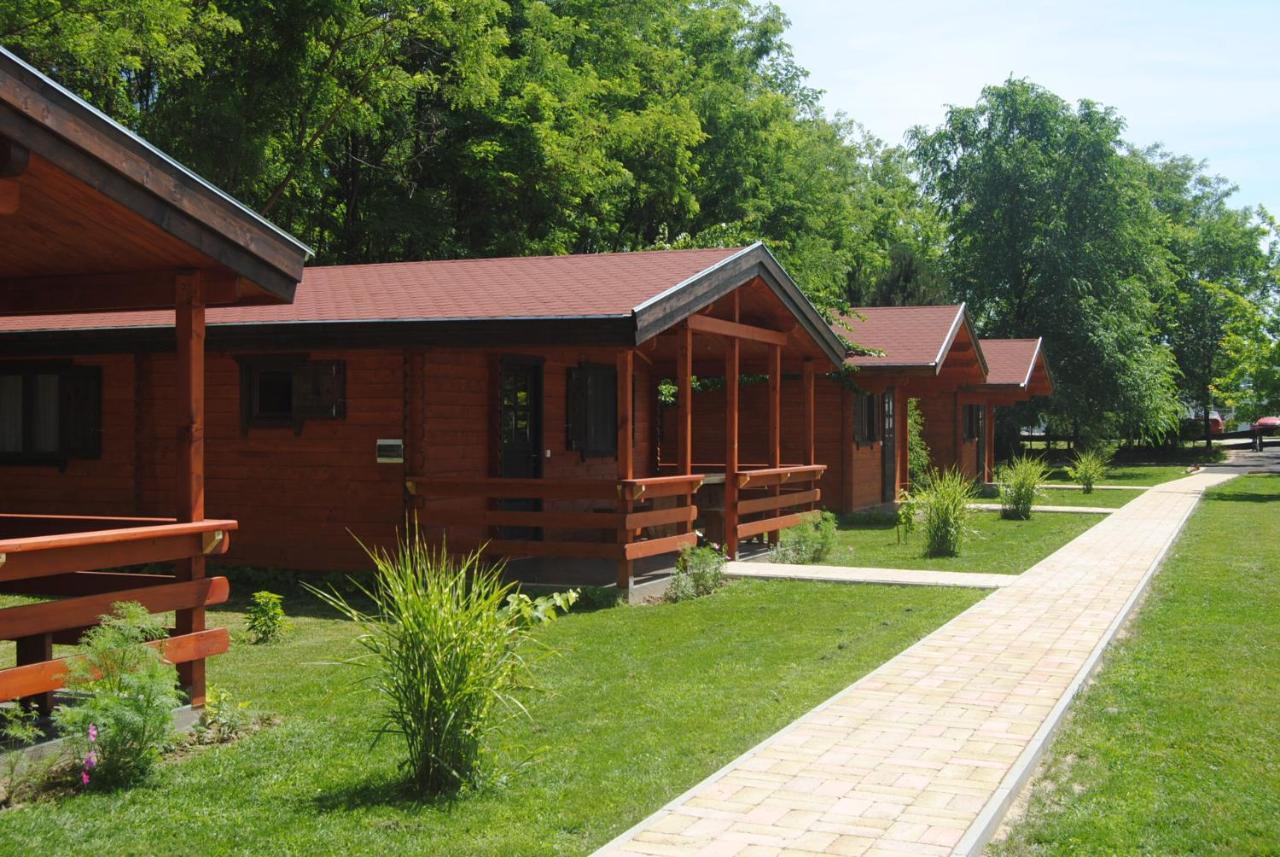 Villa Hedi Vendeghaz Dunakiliti Exterior foto